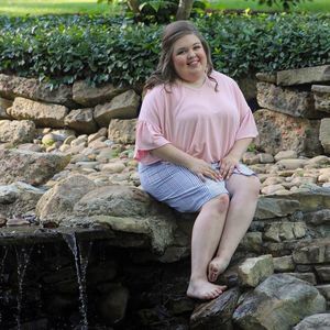 Meet your Posher, Caitlin